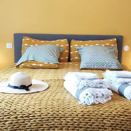 Confort Et Standing A *