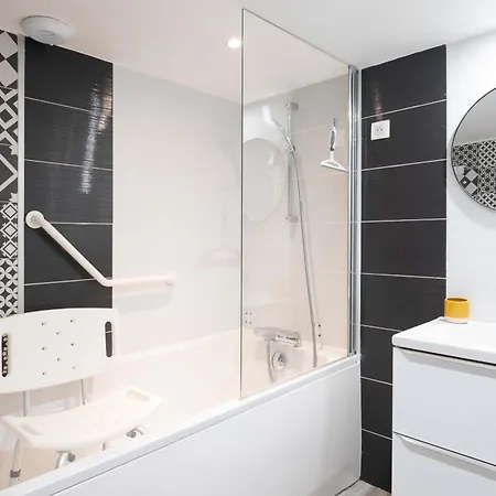 Apartment Confortable 4 Etoiles Avec Parking A Seulement 150m Des Thermes De