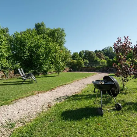 Confortable 4 Etoiles Avec Parking A Seulement 150m Des Thermes De Bains-les-Bains
