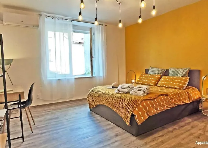 Confortable 4 Etoiles Avec Parking A Seulement 150m Des Thermes De * Bains-les-Bains